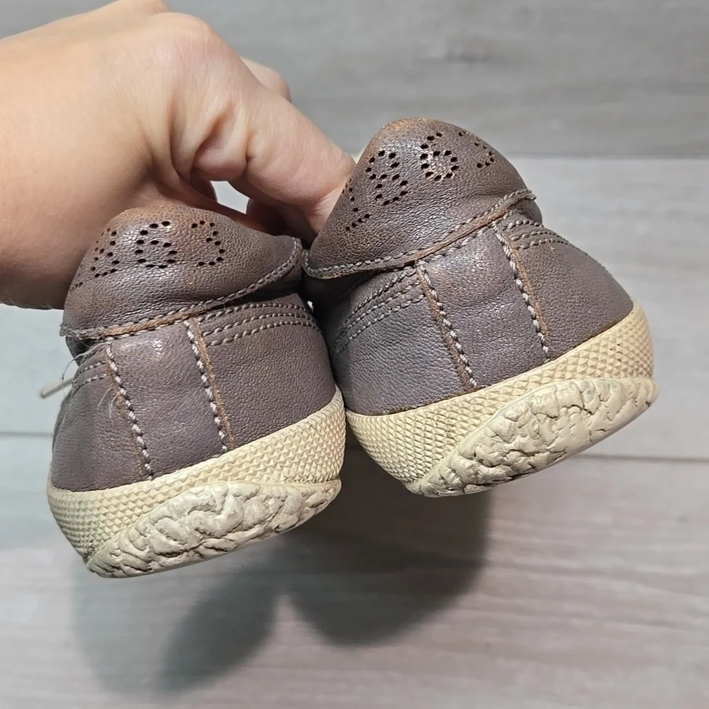 Frye Women Kira Low Top Leather sneakers shoes sz 9M